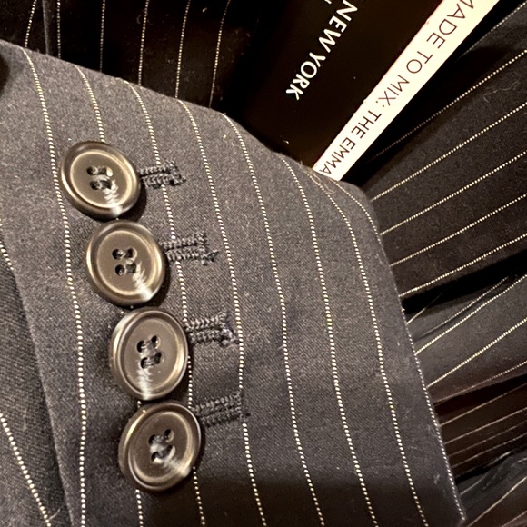 Jones New York navy pin-striped blazer - Picture 3 of 3